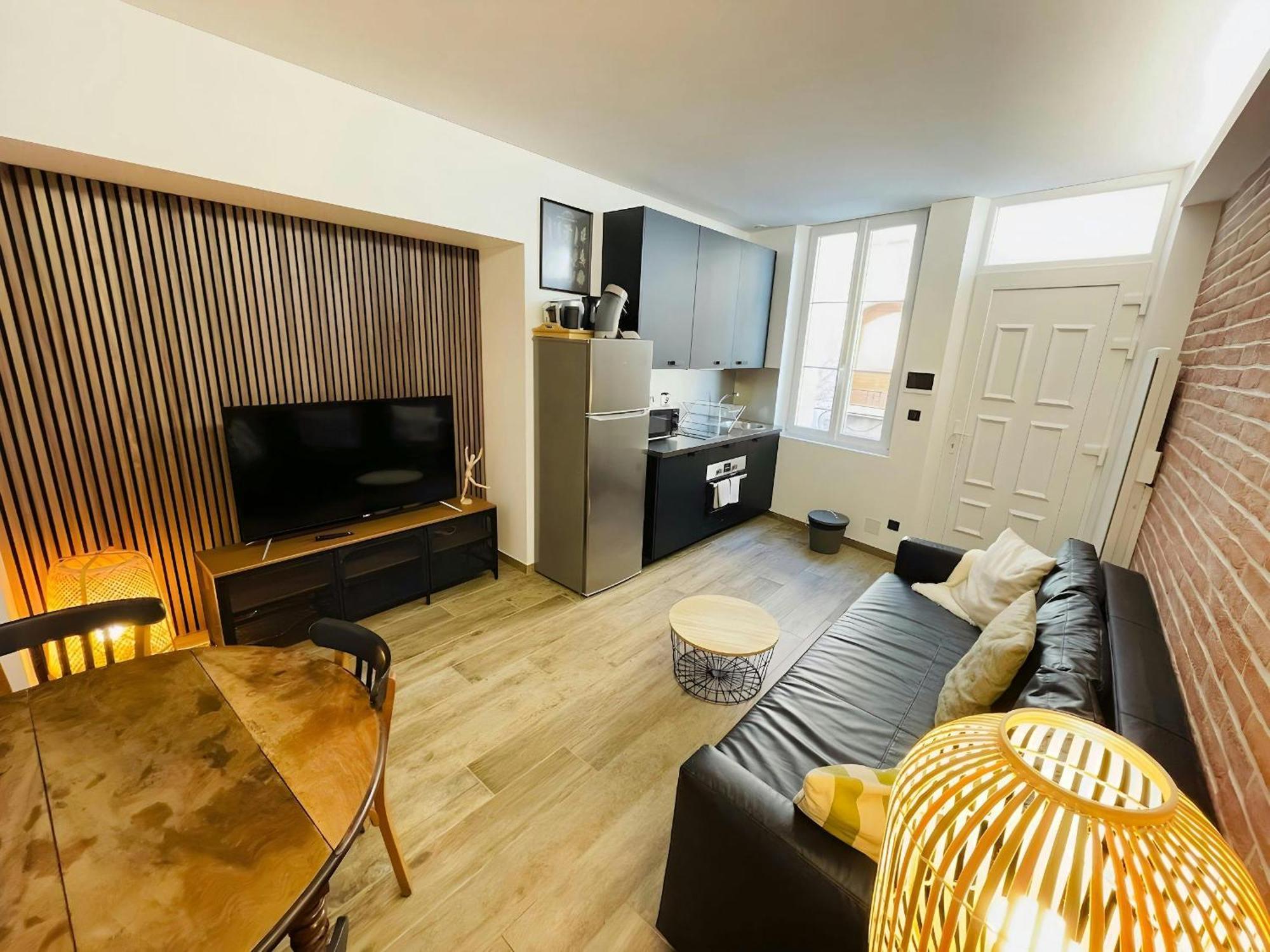 Le Charmant Bailla Reims Eksteriør billede